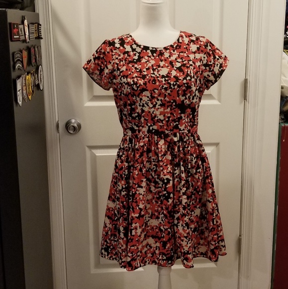 Saks Fifth Avenue Dresses & Skirts - Saks Red vibrant, lined dress